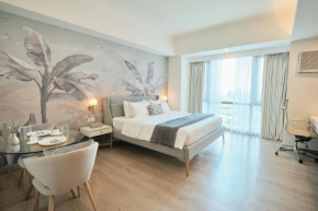 BGC Suite with Golf Course View